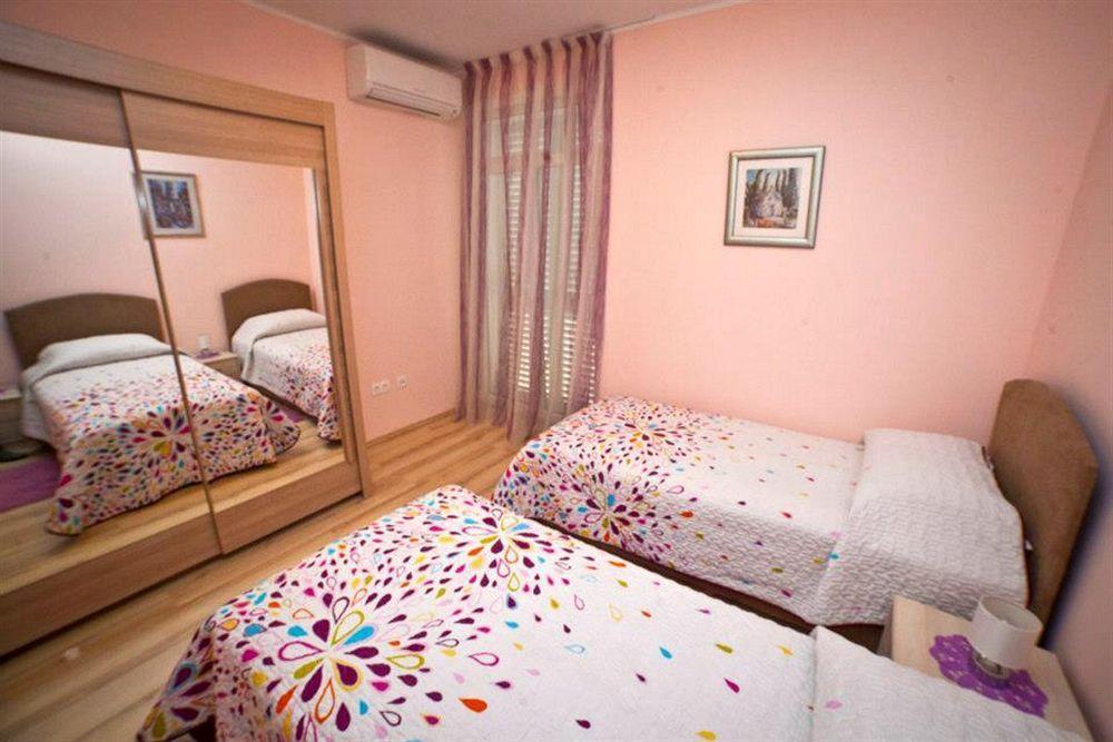 Split Apartments Peric Exterior foto