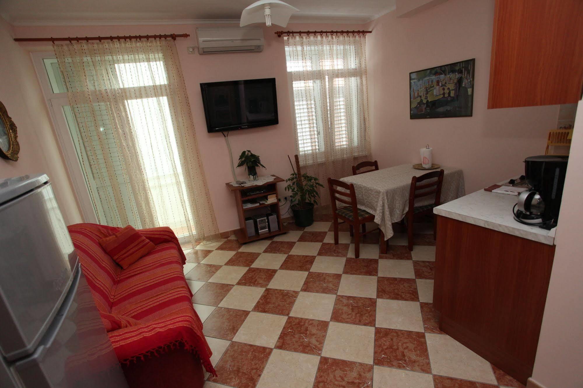 Split Apartments Peric Exterior foto